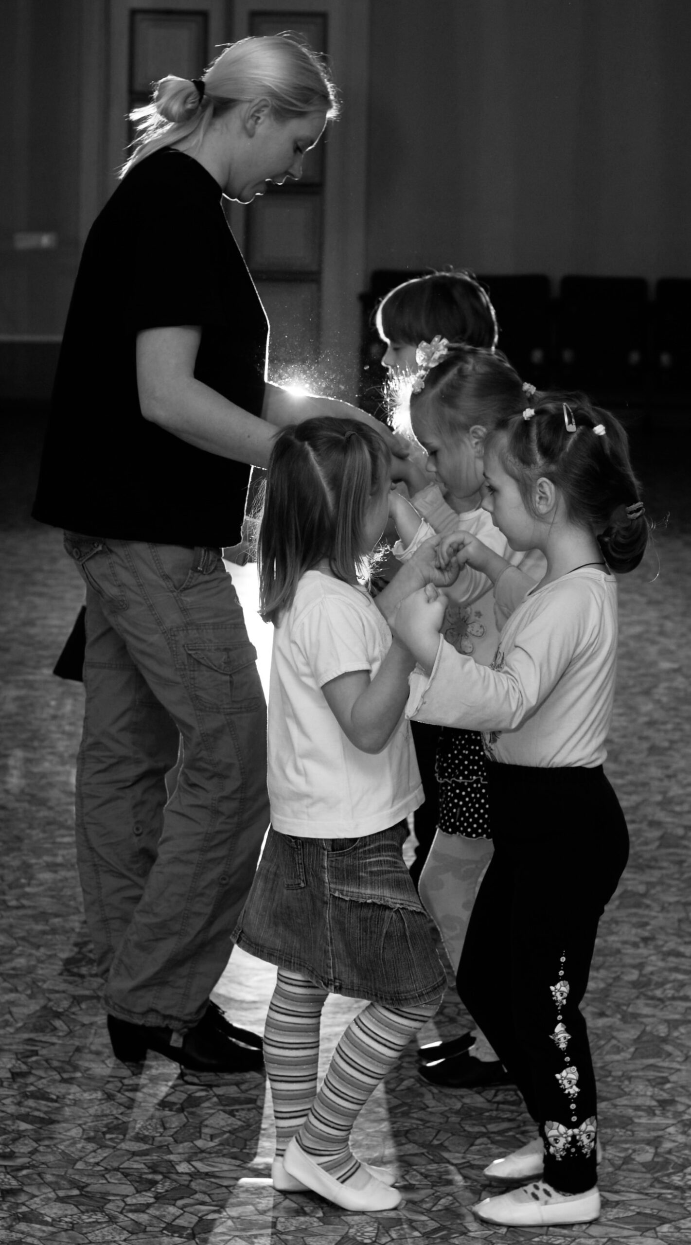 Laura Bogustova lehrt Kindern Tanzen in Kiel - LaurasTanz.de